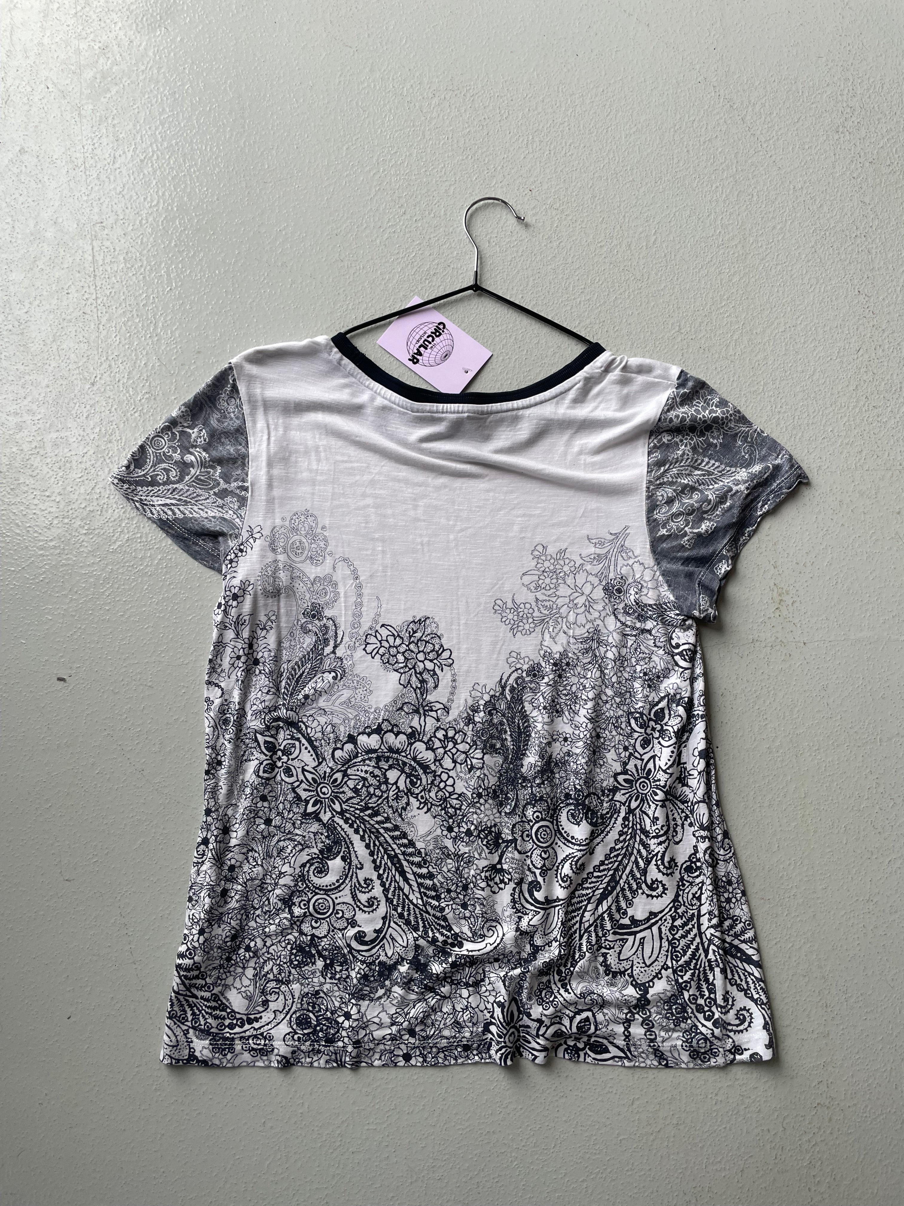 Vintage Y2K Dorothy Perkins Graphic Print T-shirt