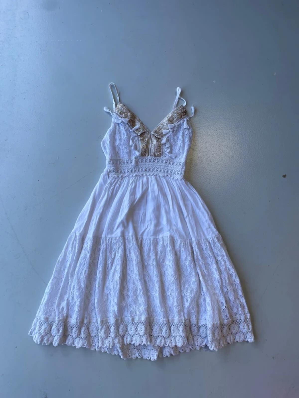 Vintage y2k white cotton broderie lace summer dress
