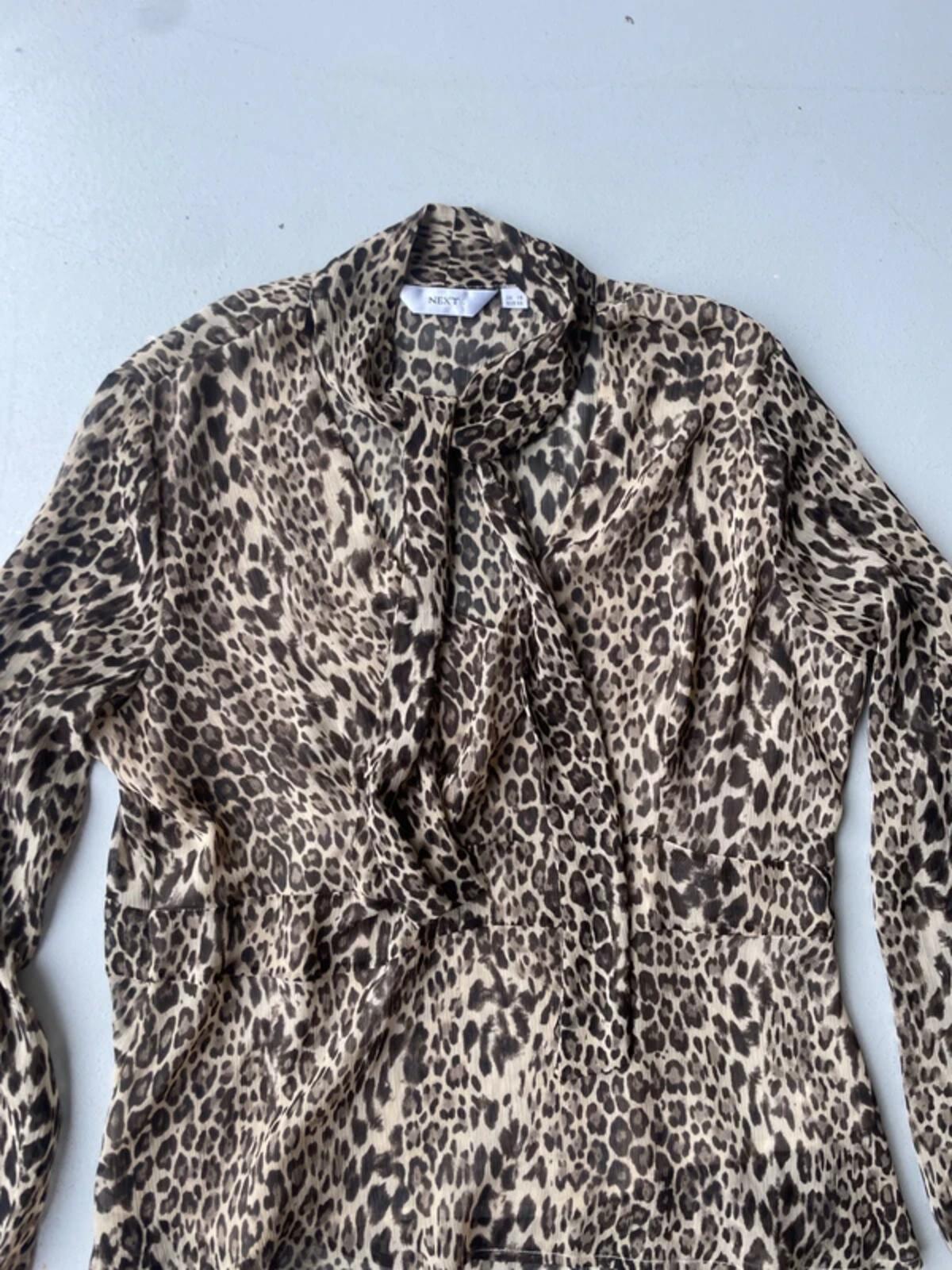 Vintage Y2K leopard print blouse