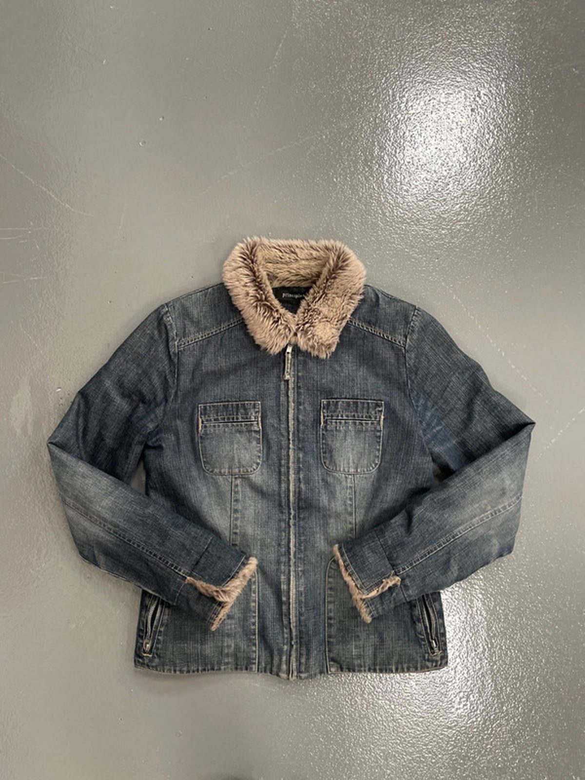 Vintage Y2K principles denim zip up jacket with faux fur trim