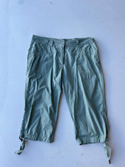 00s Khaki cargo capris