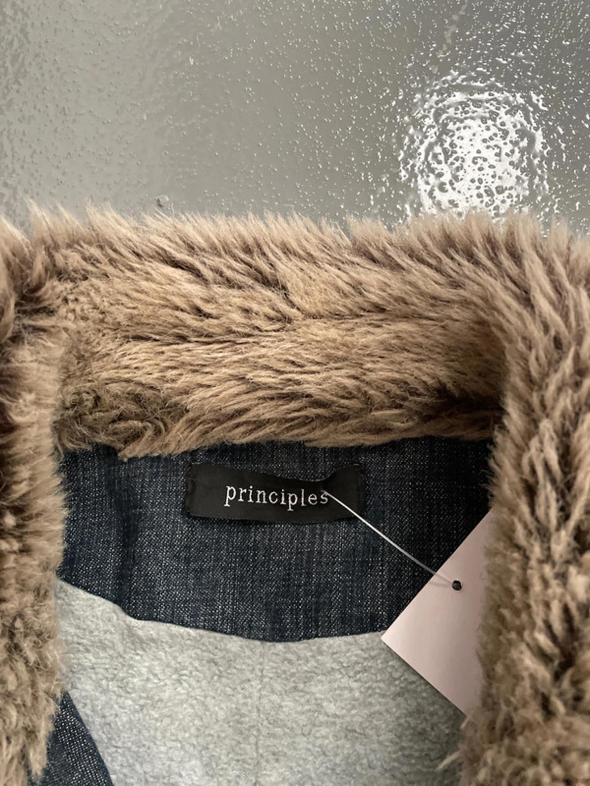 Vintage Y2K principles denim zip up jacket with faux fur trim