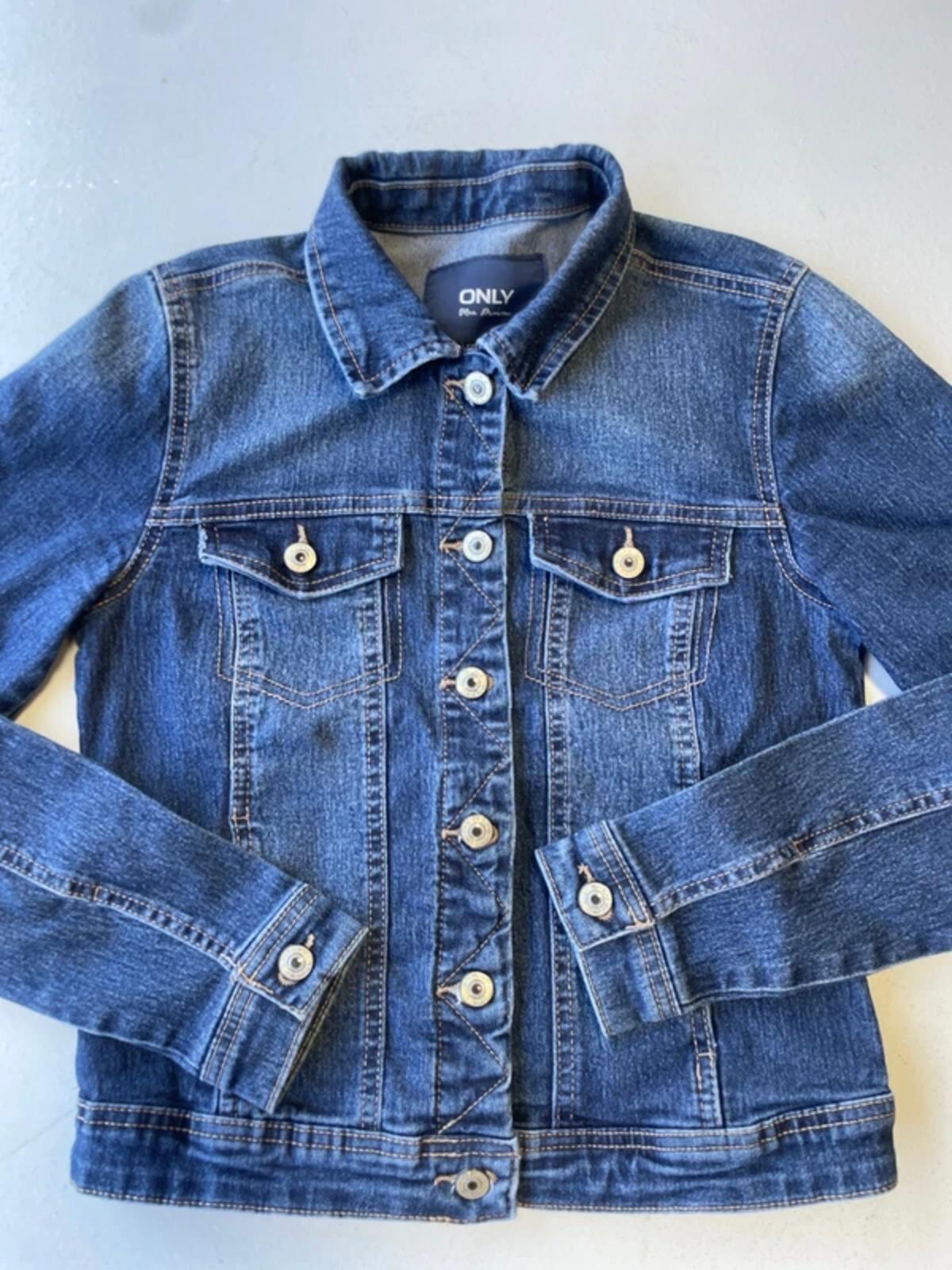 Vintage navy denim jacket