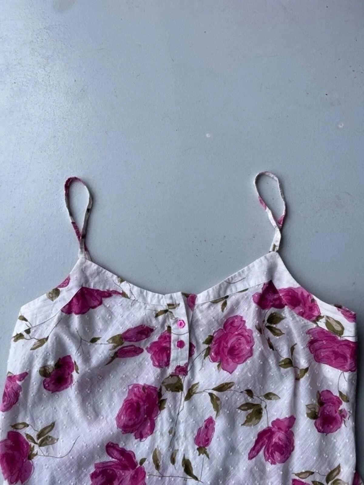 Vintage Y2K white and pink floral print cami
