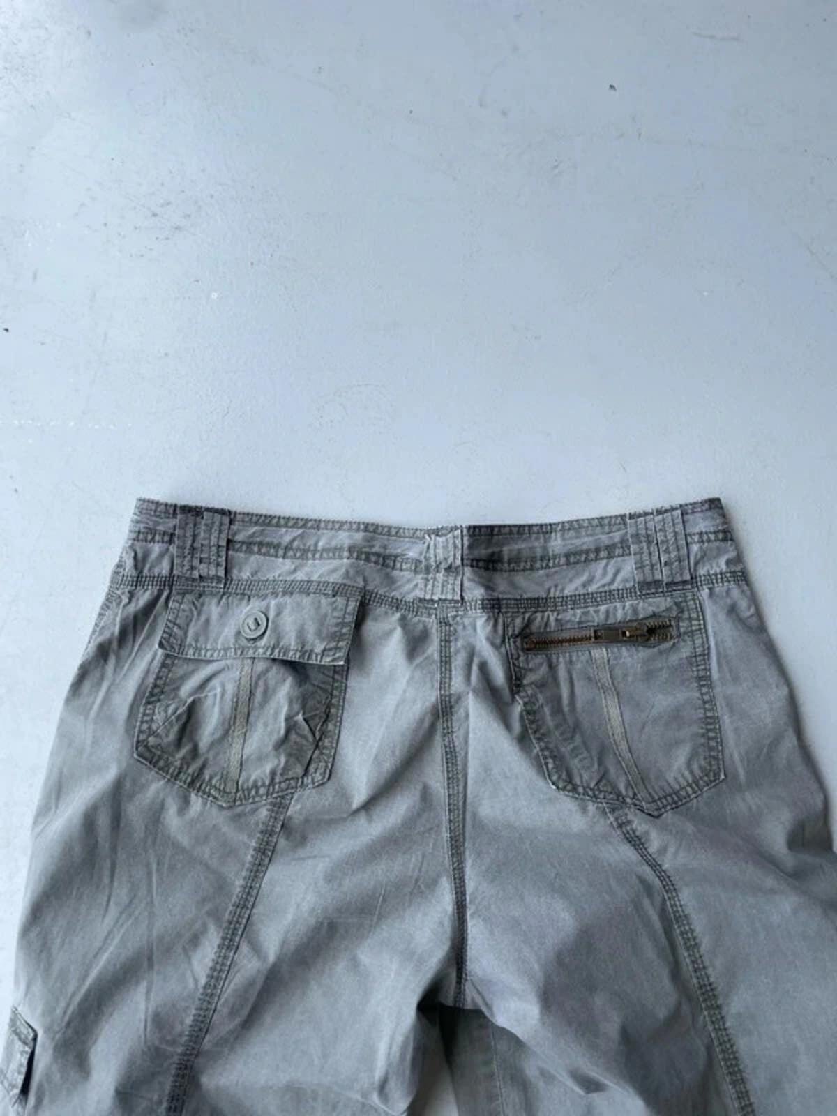 Vintage Y2K cargo capris