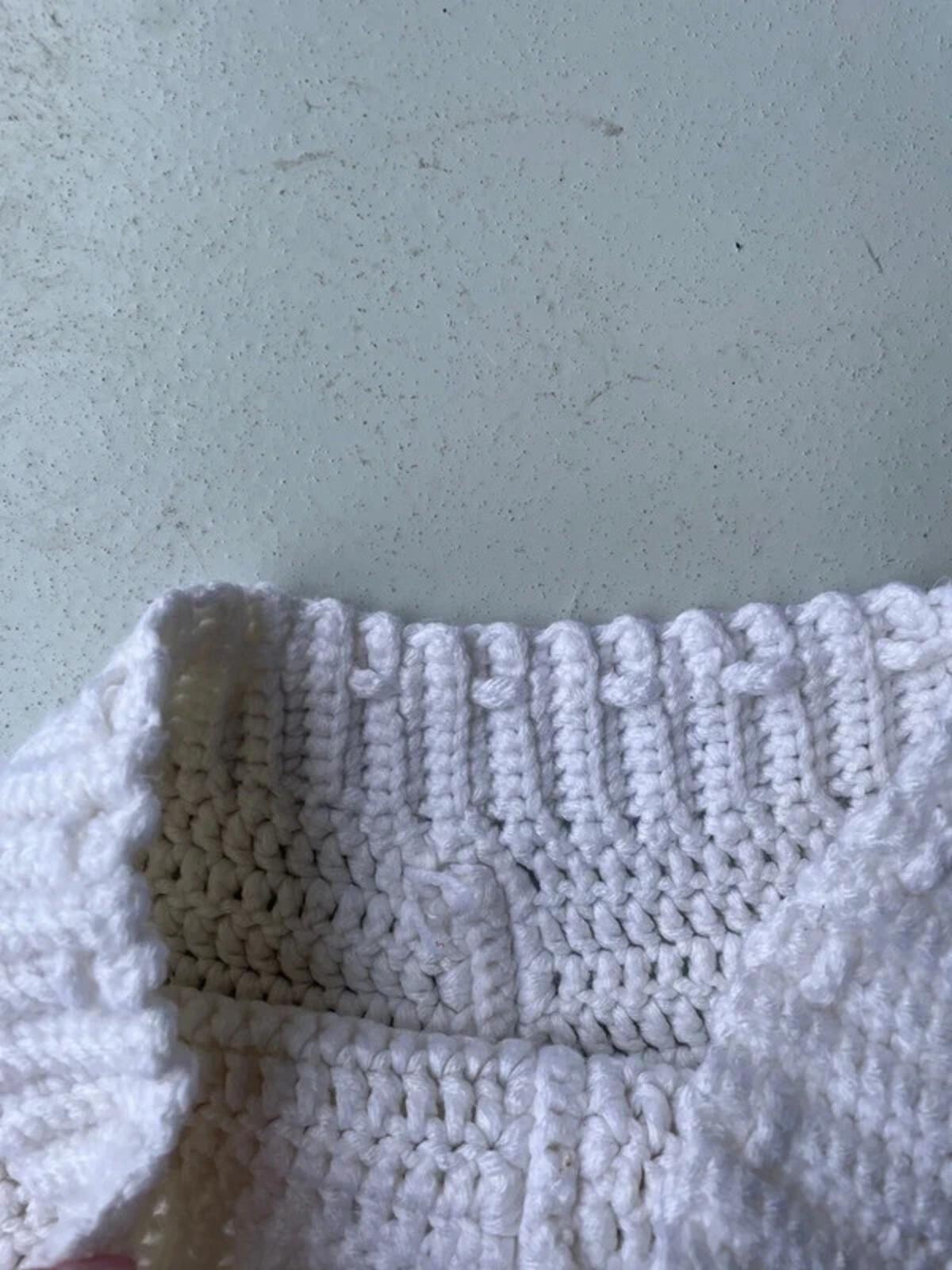 White crotchet knit short shorts