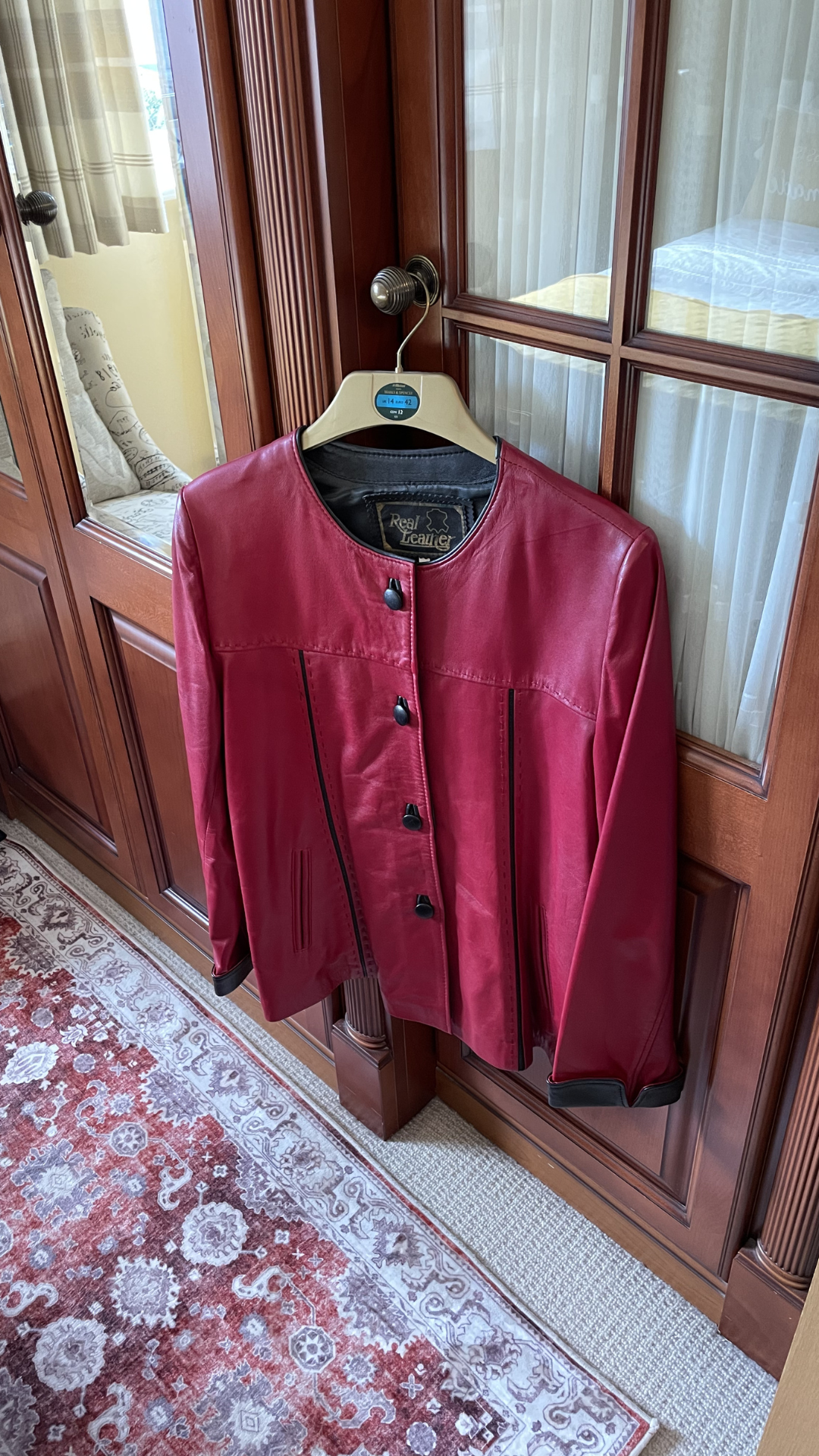 leather_jacket_image.png